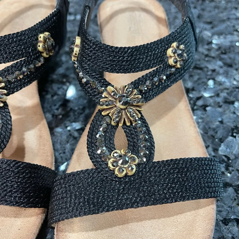 Shibever Black Floral-Accent Women's Wedge Sandals Size 39/8-8.5